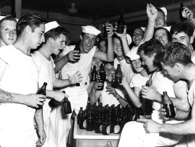 sailors-beer1.jpg
